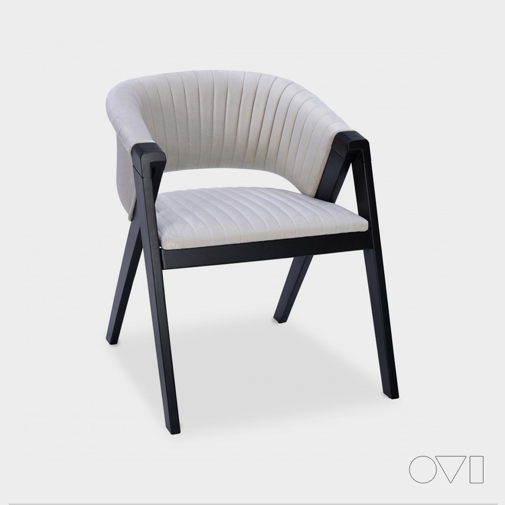 BRANO | KOLTUK 
